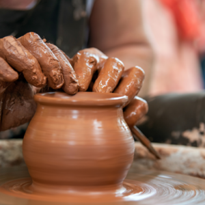 travaux de poterie