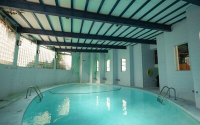 une piscine