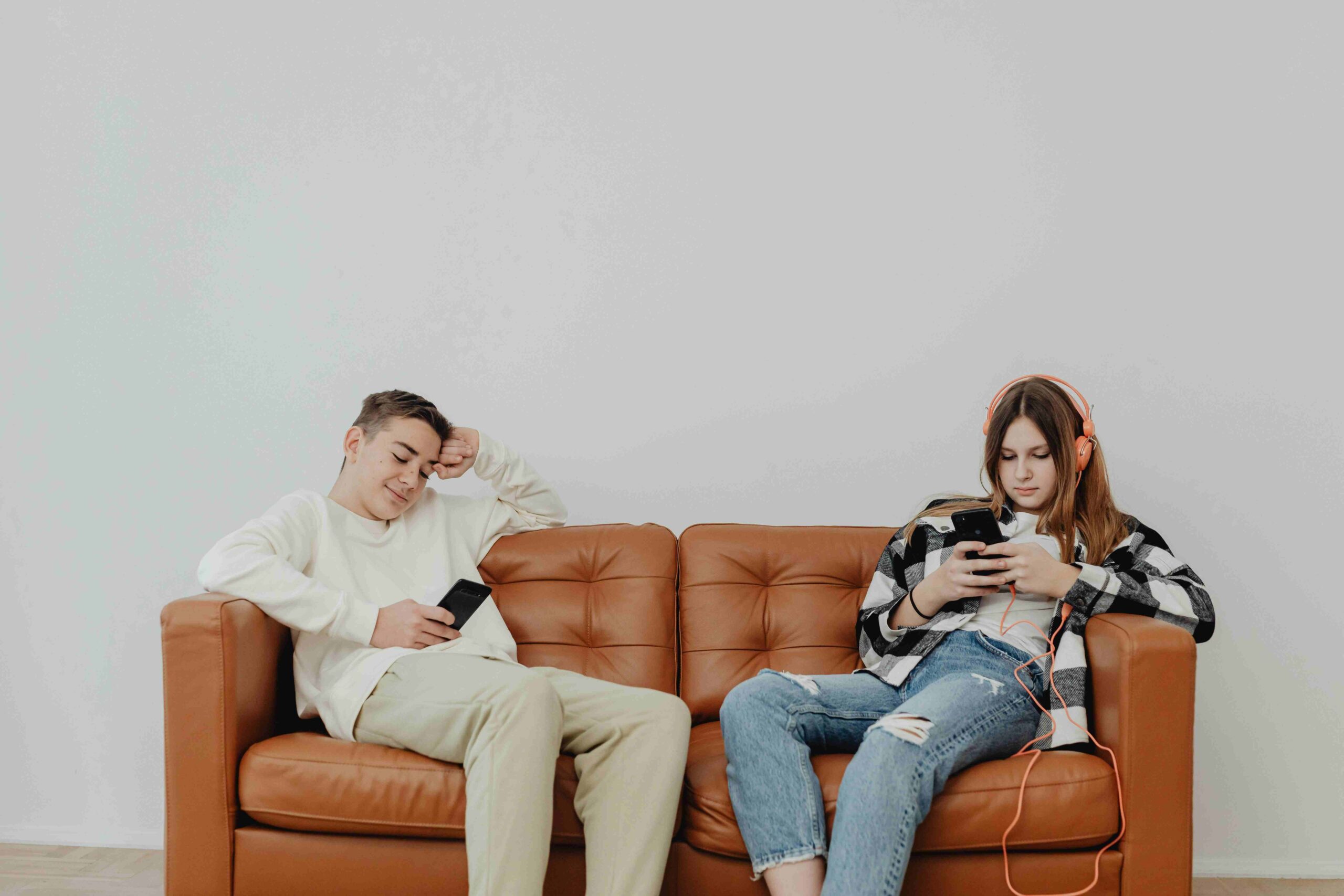 Impact des réseaux sociaux sur le bien-être mental des jeunes