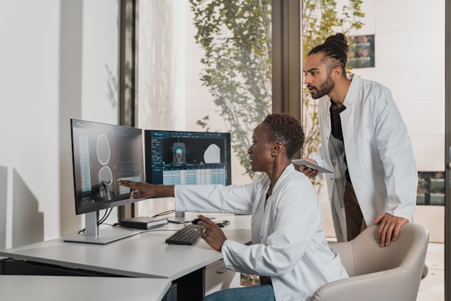 Découvrez soins innovants et services uniques en hôpital gériatrique
