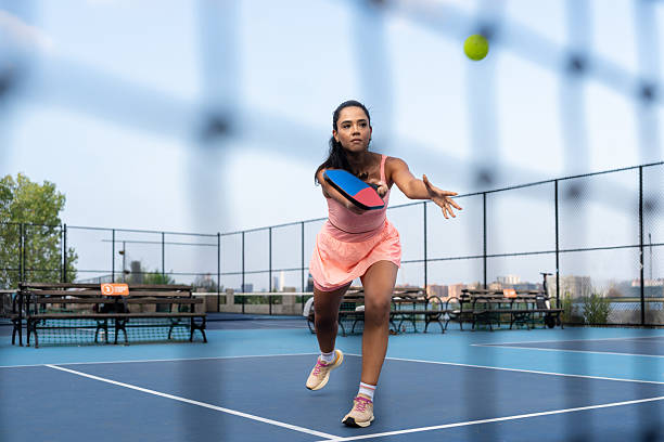 Une rénovation court de tennis résiste-t-elle aux intempéries ?